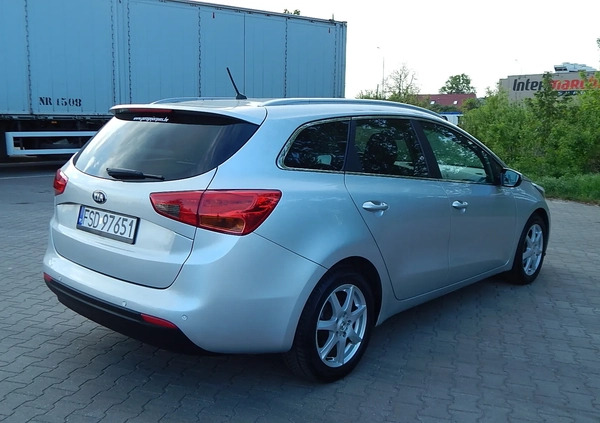 Kia Ceed cena 27000 przebieg: 191816, rok produkcji 2012 z Drezdenko małe 781